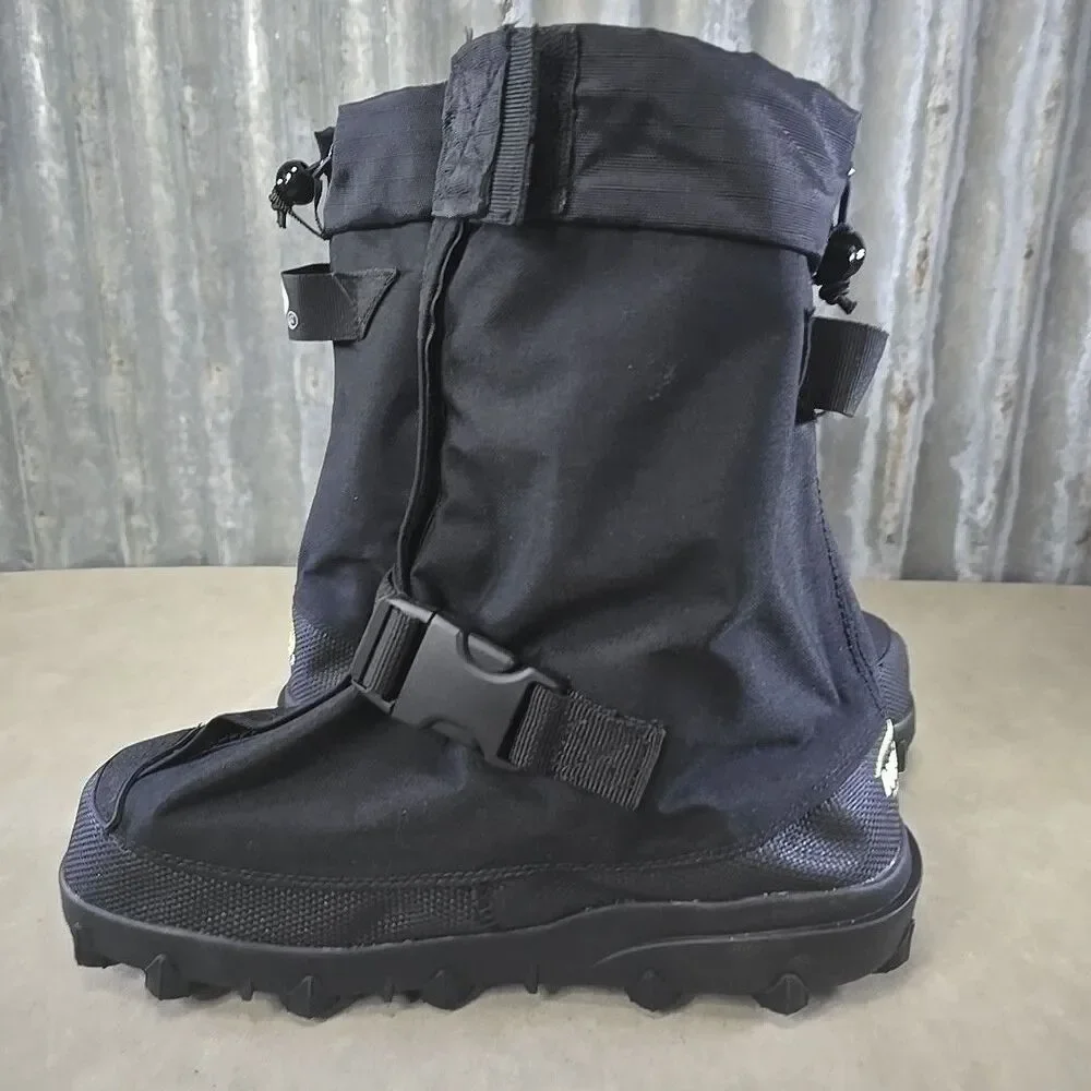 Neos Voyager Glacier Trek Cleats Overshoes Black Waterproof Sz M (US7.5-9)